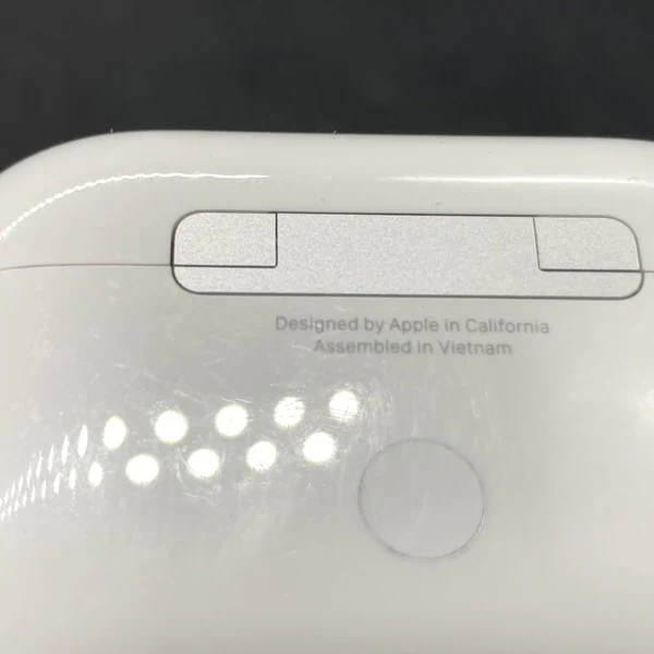 【中古】MagSafe充電ケース(USB-C)付きAirPods Pro(第2世代) MTJV3JA【日本橋】 - Image 6