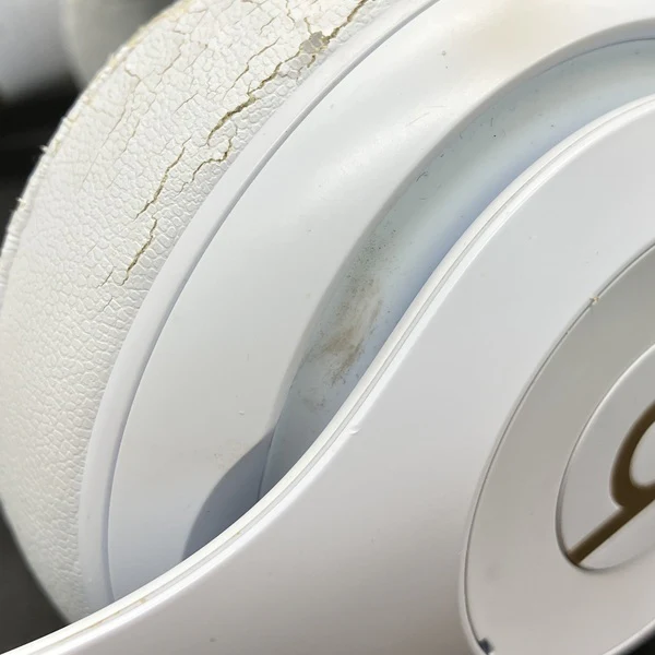 【中古】Beats Studio3 Wireless ホワイト 【BT STUDIO3 WL WHT】(MQ572PA/A)【日本橋】 - Image 10