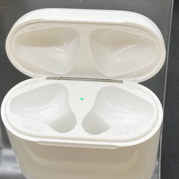 【中古】AirPods with Charging Case MV7N2J/A【日本橋】 - Image 10