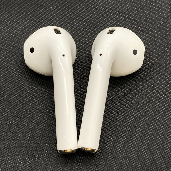 【中古】AirPods with Charging Case MV7N2J/A【日本橋】 - Image 3