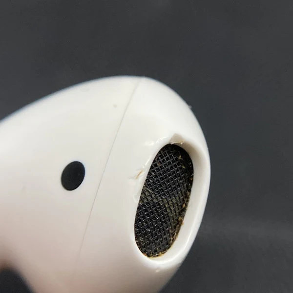 【中古】AirPods with Charging Case MV7N2J/A【日本橋】 - Image 8