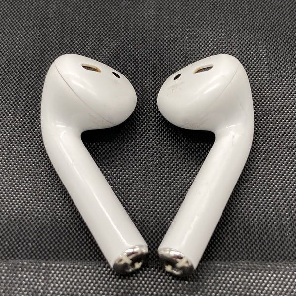 【中古】AirPods with Charging Case MV7N2J/A【日本橋】 - Image 4