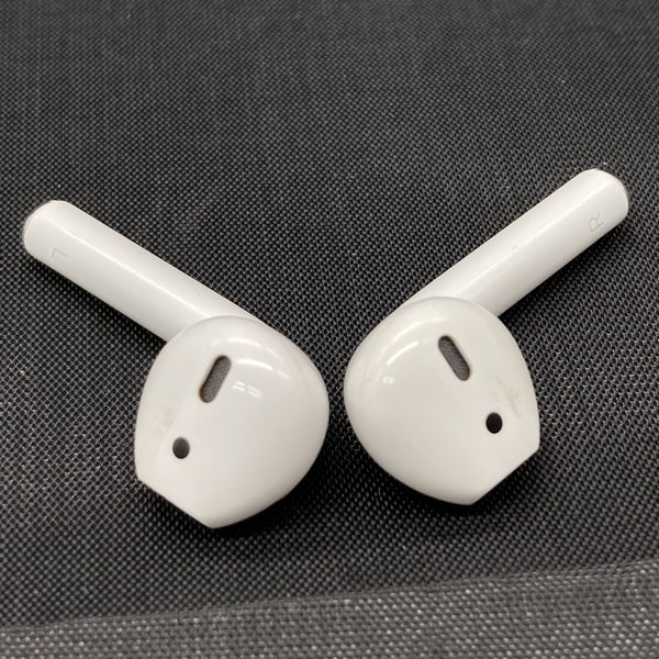 【中古】AirPods with Charging Case MV7N2J/A【日本橋】 - Image 5