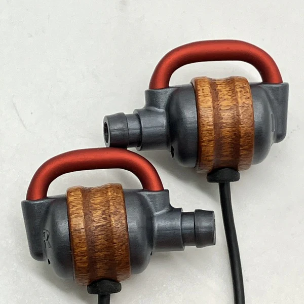 【中古】Flat4-緋櫻Balance (AKAZAKURA Balance) Φ4.4㎜5極【秋葉原】 - Image 3