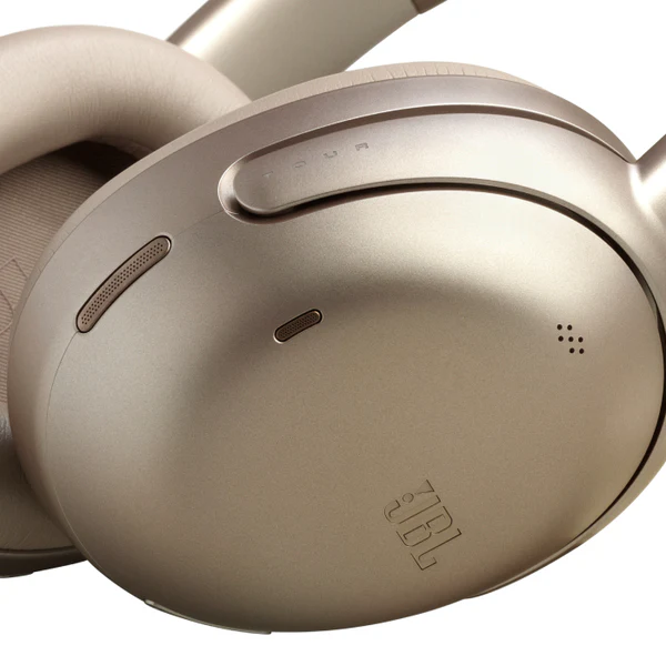 Tour One M3 - Image 24