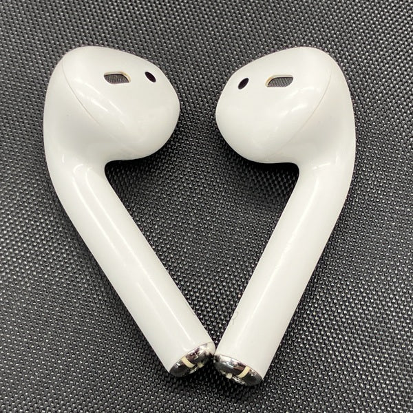 【中古】AirPods with Charging Case MV7N2J/A【日本橋】 - Image 4
