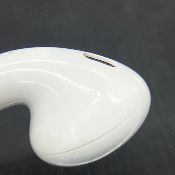 【中古】AirPods with Charging Case MV7N2J/A【日本橋】 - Image 9