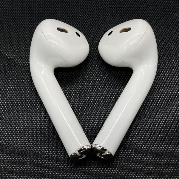【中古】AirPods with Charging Case MV7N2J/A【日本橋】 - Image 4