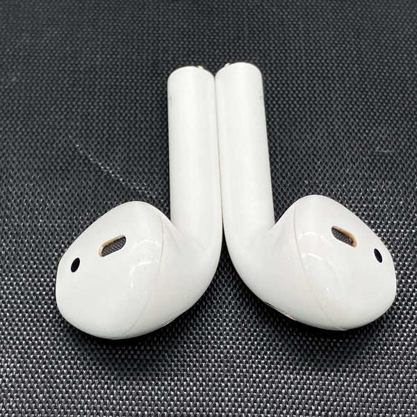 【中古】AirPods with Charging Case MV7N2J/A【日本橋】 - Image 5