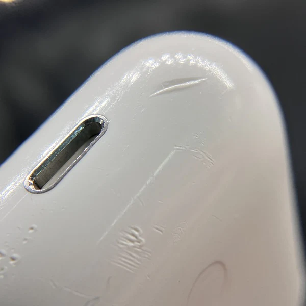 【中古】AirPods with Charging Case MV7N2J/A【日本橋】 - Image 6