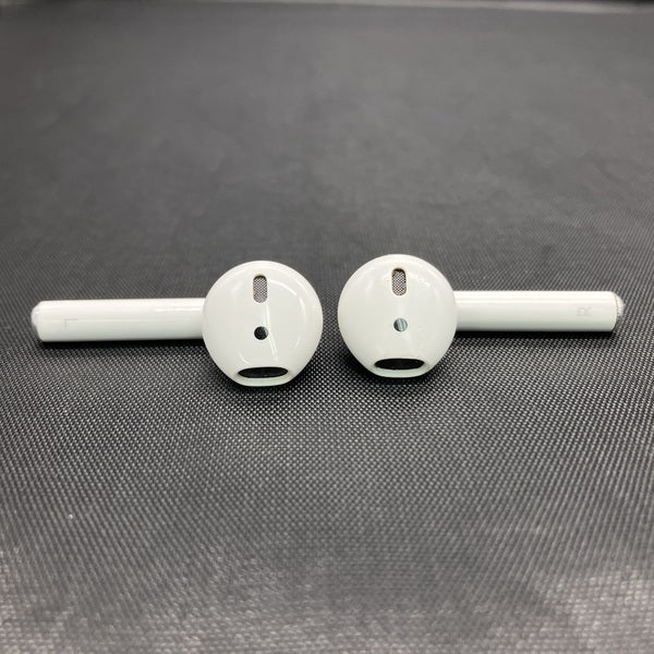 【中古】AirPods with Charging Case MV7N2J/A【日本橋】 - Image 5