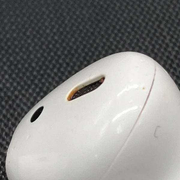 【中古】AirPods with Charging Case MV7N2J/A【日本橋】 - Image 6