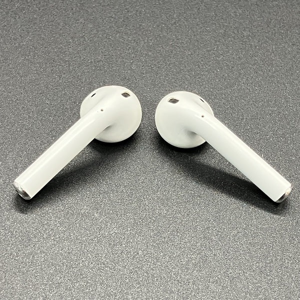 【中古】AirPods with Charging Case MV7N2J/A【秋葉原】 - Image 3