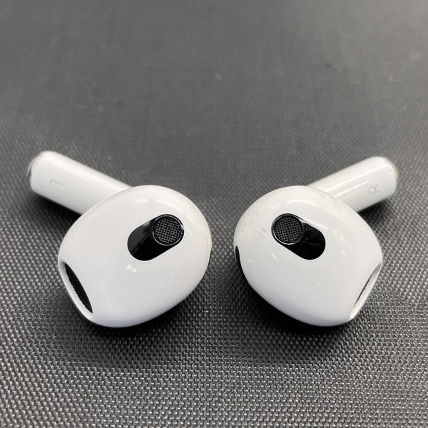 【中古】Airpods MME73J/A 3rd Generation【秋葉原】 - Image 5