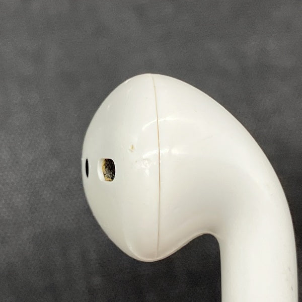 【中古】AirPods with Charging Case MV7N2J/A【日本橋】 - Image 6