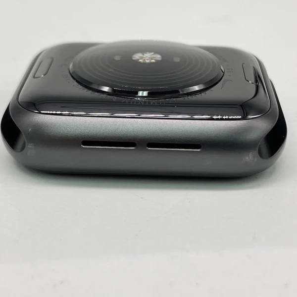 【中古】Apple Watch Nike SE (40mm GPS)アルミニウム ブラック【秋葉原】 - Image 5