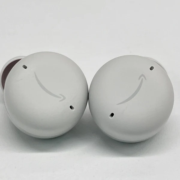 【中古】EchoBuds 第2世代(ワイヤレス対応充電ケース)【名古屋】 - Image 3