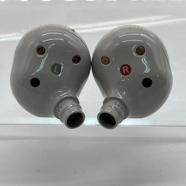 【中古】WF-1000XM5 S プラチナシルバー【秋葉原】 - Image 4