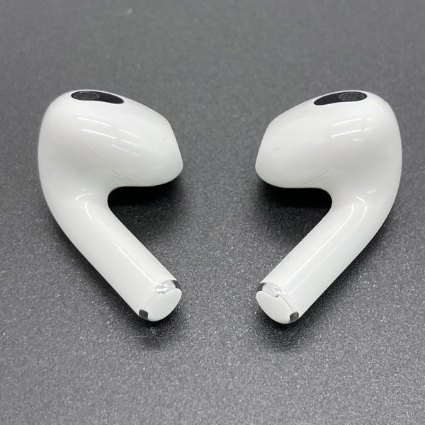 【中古】Airpods MPNY3J/A 3rd Generation Lightning充電ケース付【日本橋】 - Image 4