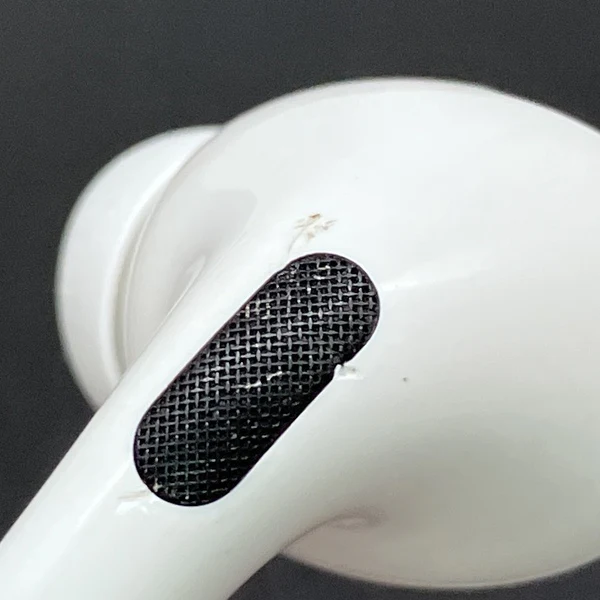 【中古】MagSafe充電ケース(USB-C)付きAirPods Pro(第2世代) MTJV3JA【名古屋】 - Image 8